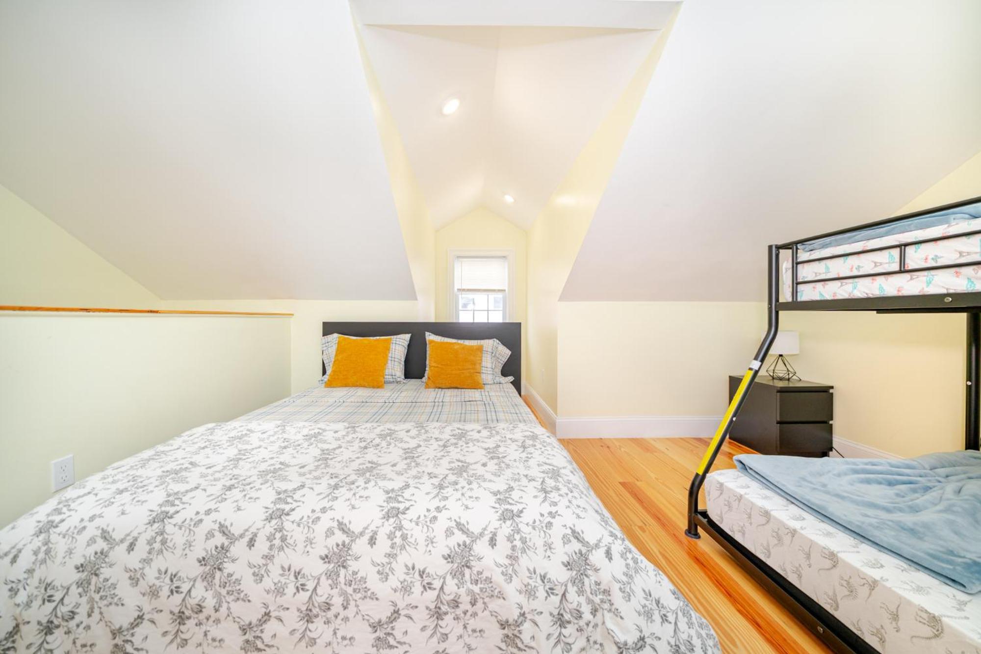 41 - 3Br Quincy - Lovely Townhouse Near Parish Екстериор снимка